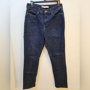 Levi's Perfectly Slimming 512 Jeans